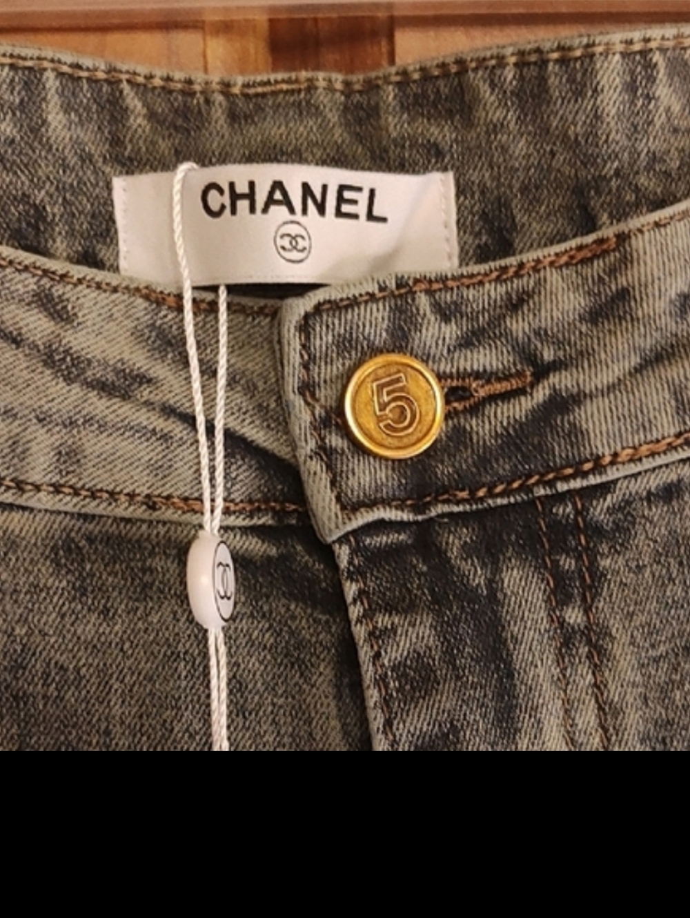 Cropped Straight CC Jeans in Faded Blue - Picture 11 of 13